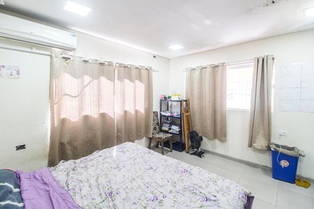 Casa à venda com 108m², 3 quartos e 5 vagas Casa à venda com 108m², 3 quartos e 5 vagasQuarto 3
