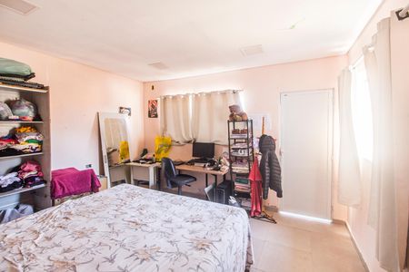 Casa à venda com 108m², 3 quartos e 5 vagas Casa à venda com 108m², 3 quartos e 5 vagasQuarto 1