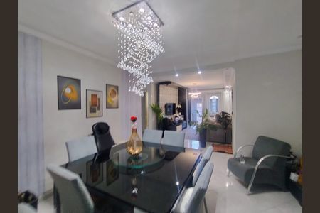 Casa para alugar com 95m², 2 quartos e 1 vaga Casa para alugar com 95m², 2 quartos e 1 vagaSala de Jantar