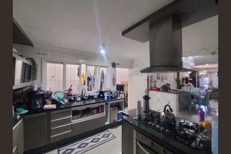 Casa para alugar com 95m², 2 quartos e 1 vaga Casa para alugar com 95m², 2 quartos e 1 vagaCozinha