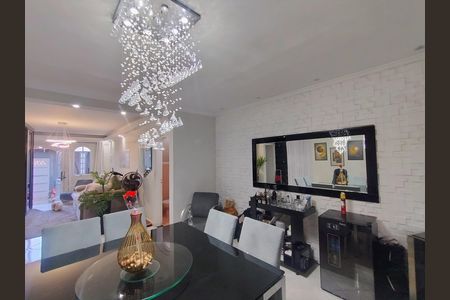 Casa para alugar com 95m², 2 quartos e 1 vaga Casa para alugar com 95m², 2 quartos e 1 vagaSala de Jantar