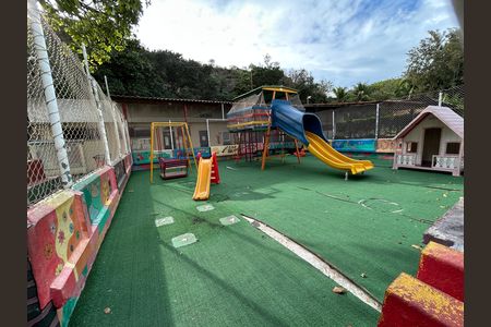 Apartamento à venda com 60m², 2 quartos e 1 vagaÁrea comum - Playground