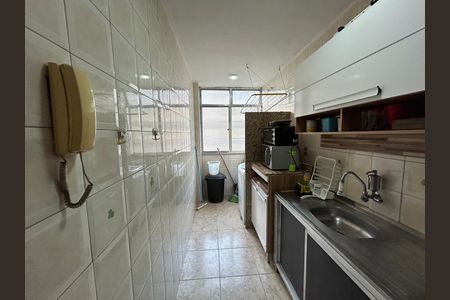 Cozinha de apartamento à venda com 2 quartos, 60m² em Inhaúma, Rio de Janeiro