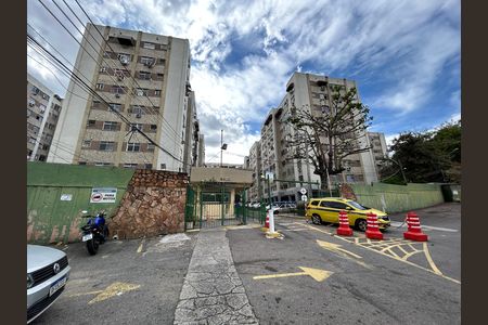Apartamento à venda com 60m², 2 quartos e 1 vagaFachada e portaria