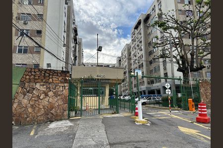 Apartamento à venda com 60m², 2 quartos e 1 vagaFachada e portaria
