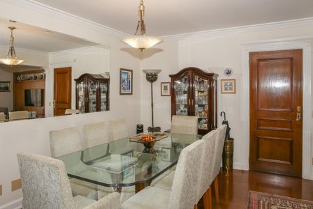 Apartamento à venda com 156m², 4 quartos e 3 vagasSala