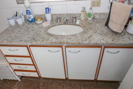 Apartamento à venda com 156m², 4 quartos e 3 vagasBanheiro da Suíte 1