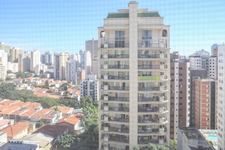 Apartamento à venda com 156m², 4 quartos e 3 vagasVista da Suíte 1