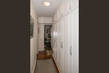 Corredor de apartamento à venda com 4 quartos, 156m² em Pompeia, São Paulo