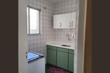 Cozinha de apartamento para alugar com 1 quarto, 32m² em Independência, Porto Alegre