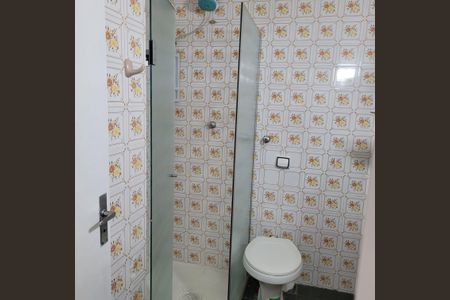 Banheiro de apartamento para alugar com 1 quarto, 32m² em Independência, Porto Alegre