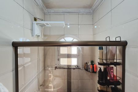 Casa para alugar com 98m², 3 quartos e 1 vaga Casa para alugar com 98m², 3 quartos e 1 vagaBanheiro Social
