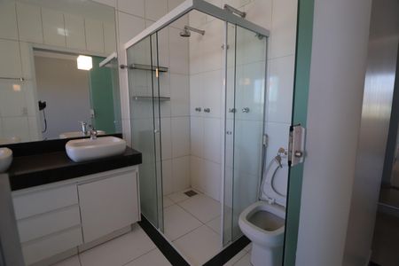 Apartamento para alugar com 190m², 4 quartos e 2 vagasBanheiro do Quarto 4