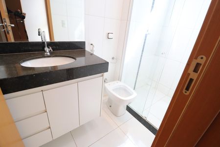 Apartamento para alugar com 190m², 4 quartos e 2 vagasBanheiro do Quarto 3