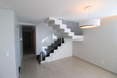 Apartamento para alugar com 190m², 4 quartos e 2 vagasSala