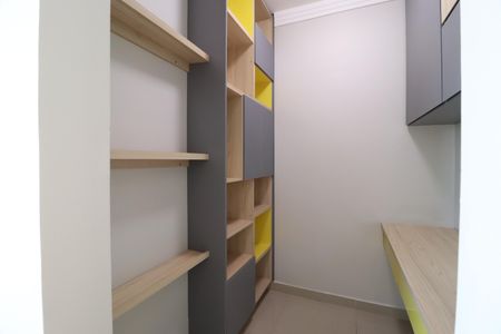Apartamento para alugar com 190m², 4 quartos e 2 vagasEscritório