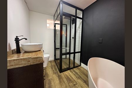 Apartamento à venda com 94m², 3 quartos e 1 vaga Apartamento à venda com 94m², 3 quartos e 1 vagaBanheiro Social