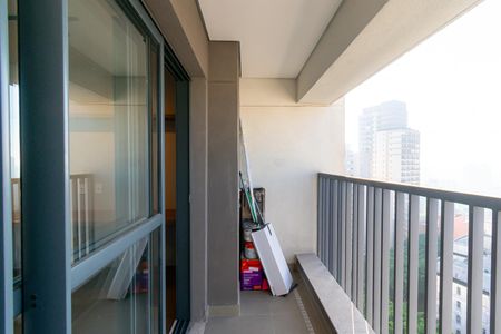 Studio para alugar com 29m², 1 quarto e sem vaga Studio para alugar com 29m², 1 quarto e sem vagaVaranda