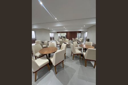 Apartamento para alugar com 42m², 2 quartos e 1 vaga Apartamento para alugar com 42m², 2 quartos e 1 vagaÁrea comum - Salão de festas