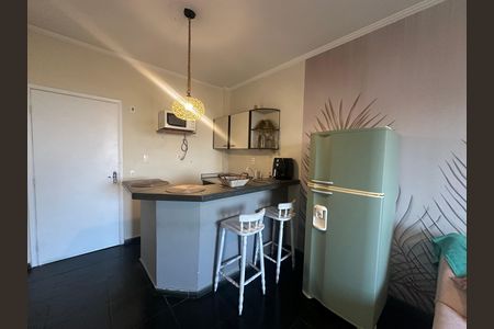Cozinha de apartamento para alugar com 1 quarto, 47m² em Itararé, São Vicente