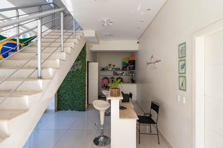 Casa à venda com 3 quartos, 375m² em Alto da Lapa, São Paulo