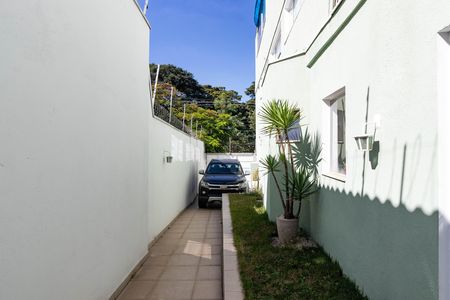 Garagem de casa à venda com 3 quartos, 375m² em Alto da Lapa, São Paulo