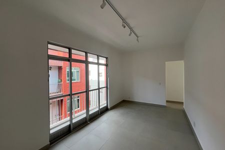 Sala de apartamento à venda com 2 quartos, 56m² em Jardim Guanabara, Rio de Janeiro
