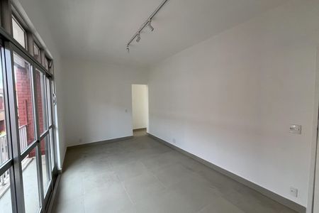 Sala de apartamento à venda com 2 quartos, 56m² em Jardim Guanabara, Rio de Janeiro