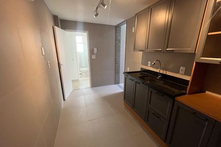 Apartamento à venda com 56m², 2 quartos e 1 vaga Apartamento à venda com 56m², 2 quartos e 1 vagaCozinha