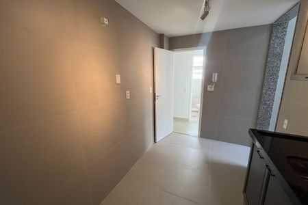 Apartamento à venda com 56m², 2 quartos e 1 vaga Apartamento à venda com 56m², 2 quartos e 1 vagaCozinha