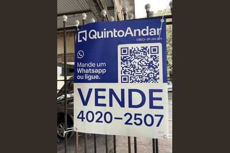 Casa à venda com 300m², 3 quartos e 4 vagas Casa à venda com 300m², 3 quartos e 4 vagasPlaca