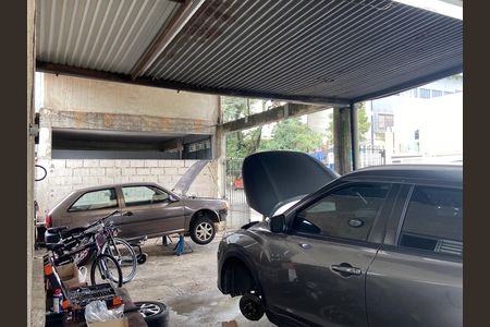Casa à venda com 300m², 3 quartos e 4 vagas Casa à venda com 300m², 3 quartos e 4 vagasGaragem