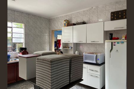 Casa à venda com 300m², 3 quartos e 4 vagas Casa à venda com 300m², 3 quartos e 4 vagasCozinha