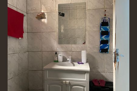Casa à venda com 300m², 3 quartos e 4 vagas Casa à venda com 300m², 3 quartos e 4 vagasBanheira