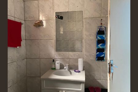 Casa à venda com 300m², 3 quartos e 4 vagas Casa à venda com 300m², 3 quartos e 4 vagasBanheira