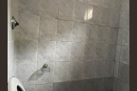 Casa à venda com 300m², 3 quartos e 4 vagas Casa à venda com 300m², 3 quartos e 4 vagasBanheira