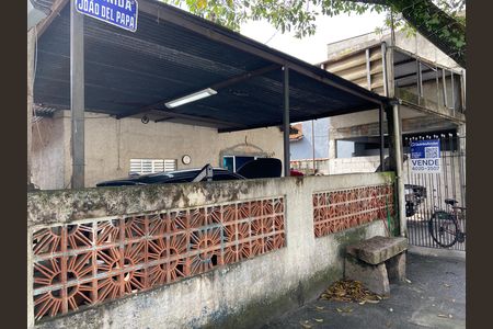 Fachada de casa à venda com 3 quartos, 300m² em I.a.p.i., Osasco