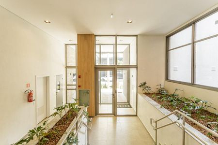 Apartamento para alugar com 32m², 1 quarto e 1 vaga Apartamento para alugar com 32m², 1 quarto e 1 vagaHall