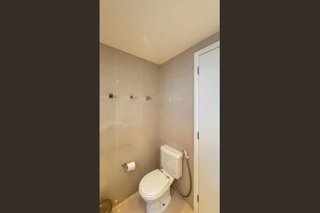 Apartamento para alugar com 147m², 4 quartos e 2 vagas Apartamento para alugar com 147m², 4 quartos e 2 vagasBanheiro da Suíte 1
