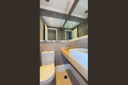 Apartamento para alugar com 147m², 4 quartos e 2 vagas Apartamento para alugar com 147m², 4 quartos e 2 vagasLavabo