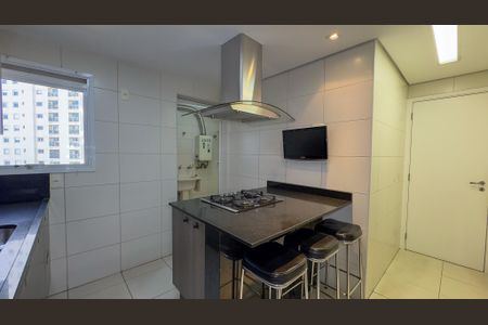 Apartamento para alugar com 147m², 4 quartos e 2 vagas Apartamento para alugar com 147m², 4 quartos e 2 vagasCozinha