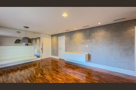 Apartamento para alugar com 147m², 4 quartos e 2 vagas Apartamento para alugar com 147m², 4 quartos e 2 vagasSala