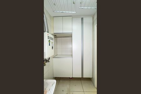 Apartamento para alugar com 147m², 4 quartos e 2 vagas Apartamento para alugar com 147m², 4 quartos e 2 vagasÁrea de Serviço