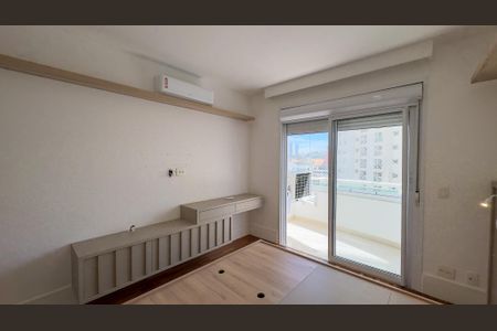 Apartamento para alugar com 147m², 4 quartos e 2 vagas Apartamento para alugar com 147m², 4 quartos e 2 vagasSuíte