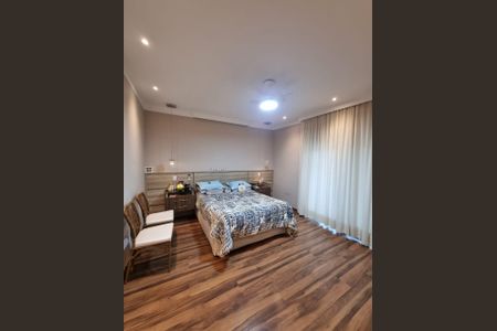 Casa de condomínio para alugar com 400m², 4 quartos e 4 vagas Casa de condomínio para alugar com 400m², 4 quartos e 4 vagasSuíte
