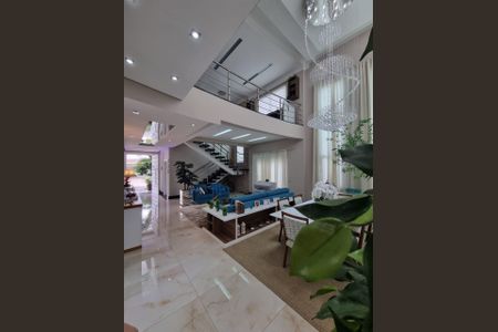 Casa de condomínio para alugar com 400m², 4 quartos e 4 vagas Casa de condomínio para alugar com 400m², 4 quartos e 4 vagasSala