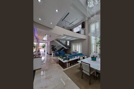 Casa de condomínio para alugar com 400m², 4 quartos e 4 vagas Casa de condomínio para alugar com 400m², 4 quartos e 4 vagasSala
