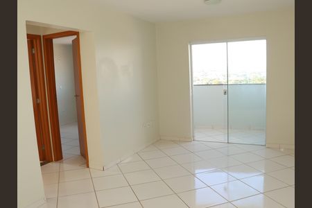 Apartamento para alugar com 2 quartos, 60m² em Vila Monticelli, Goiânia