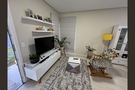 Sala de casa à venda com 2 quartos, 122m² em Guarani, Novo Hamburgo