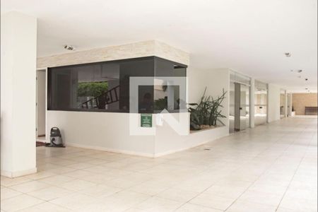Apartamento à venda com 85m², 3 quartos e 1 vaga Apartamento à venda com 85m², 3 quartos e 1 vagaPortaria